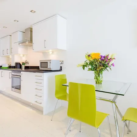 28 Rocklands In Newquay Holiday home *